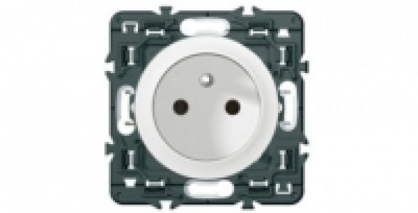 Prise 2 p&ocirc;les + T. sp&eacute;ciale repiquage blanc LEGRAND C&eacute;liane