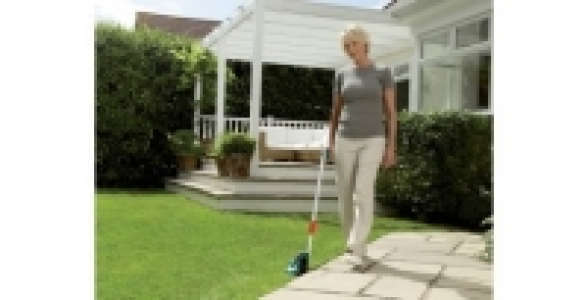 Taille herbe à manche télescopique 3,6 V BOSCH Isio