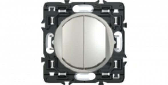 Bouton poussoir à composer couleur titane LEGRAND Céliane 35.55 €
