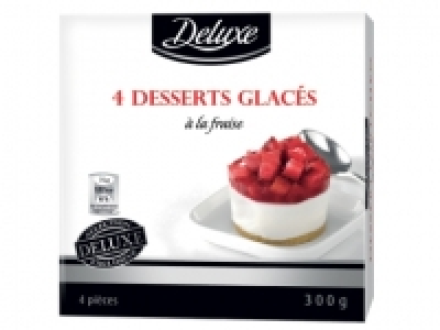 G&acirc;teau glac&eacute; &agrave; la fraise et au fromage blanc