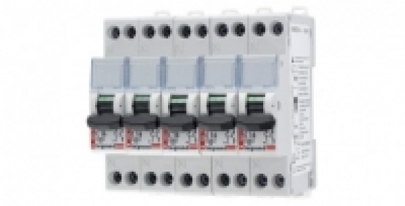 Lot de 5 disjoncteurs 1P+N 16A UF 45.50 €
