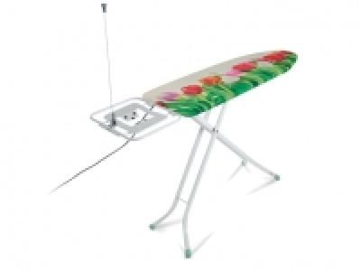 Table à repasser avec prise électrique 31.99 €