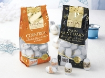 Chocolats noirs fourr&eacute;s assortis