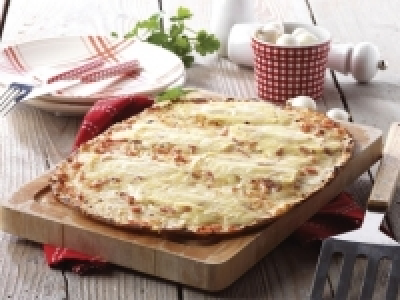 Tarte flamb&eacute;e recette raclette
