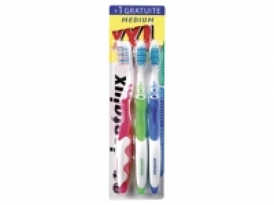 3 brosses à dents 1.49 €