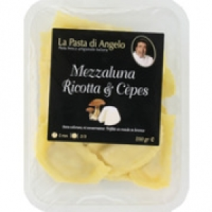 La Pasta Di Angelo Mezzaluna aux oeufs frais, ricotta et c&egrave;pes, fabrication artisanale