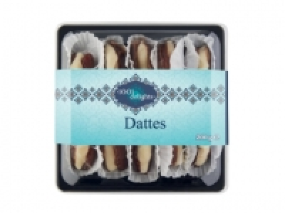 Dattes fourr&eacute;es &agrave; la p&acirc;te damande