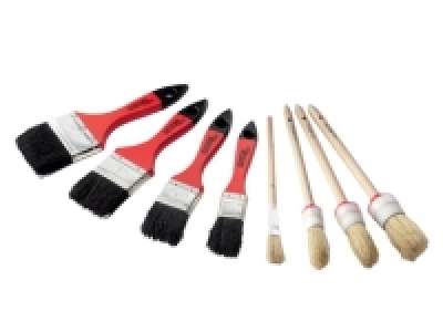 8 pinceaux 2.99 €