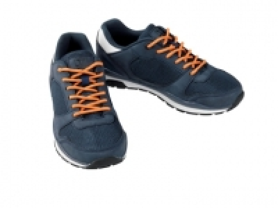 Baskets garçon 11.99 €
