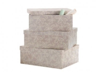 3 boîtes en carton brillant