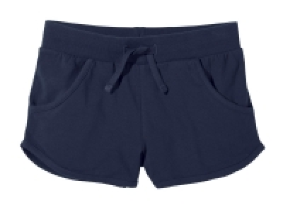 Short fille