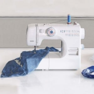 Machine à coudre 74.99 €