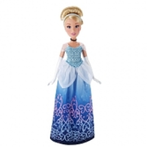 Disney Princesses - Poup&eacute;e Cendrillon Poussi&egrave;re d&eacute;toiles 13.99&nbsp;&euro;