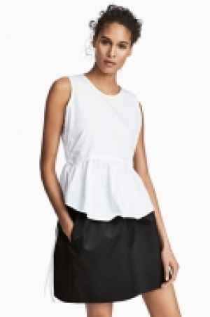  Jupe courte 11.99 €