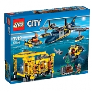 LEGO® City - La base opérationnelle en haute-mer - 60096 - Seulement c 79.99 €
