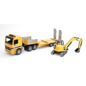 Bruder - Camion TGA et sa remorque surbaissé avec tractopelle JCB 4CX