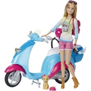 Poupée Barbie et son scooter