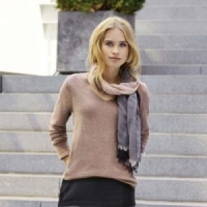 Pull 11.99 €