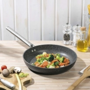 Poêle 15.99 €