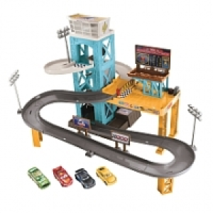 Cars - Garage motorisé avec 4 voitures