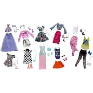 Poup&eacute;e Barbie Pink Passeport - Set de 10 tenues de Barbie 59.99&nbsp;&euro;