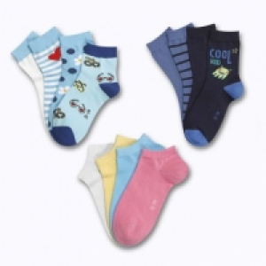 Lot de 4 paires de chaussettes enfant 3.99 €