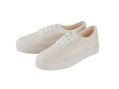 Tennis 8.99 €