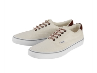 Chaussures en toile 8.99 €