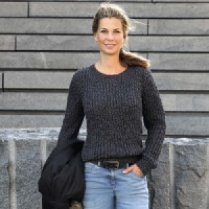 Pull 12.99 €