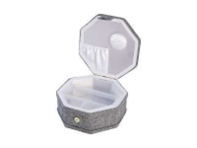 Bo&icirc;te &agrave; couture 14.99&nbsp;&euro;