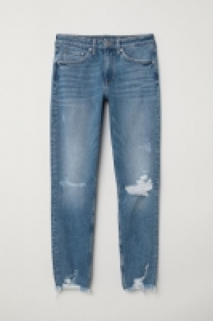  Girlfriend Regular Jeans 15.99 €