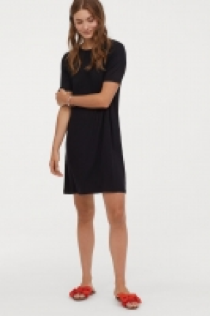  Robe T-shirt courte 8.99 €