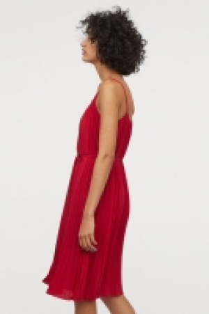  Robe plissée 17.99 €
