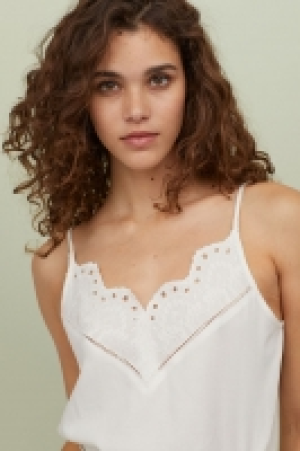  Top à encolure en V 10.99 €