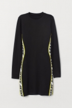  Robe ajustée 8.99 €