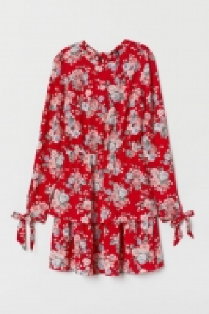  Robe à volants 18.99 €