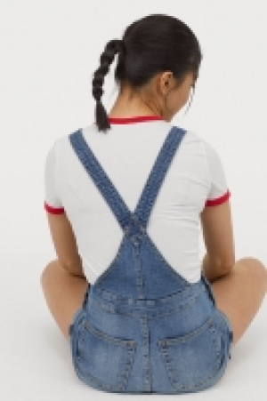  Salopette short en denim 15.99 €