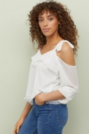  Blouse épaules dénudées 12.99 €
