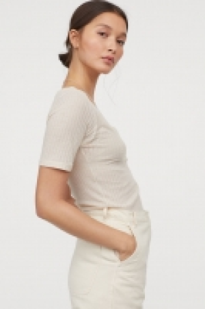  Top côtelé 8.99 €