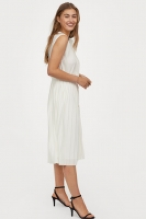  Robe plissée 25.99 €