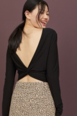  Top avec dos en V 7.99 €