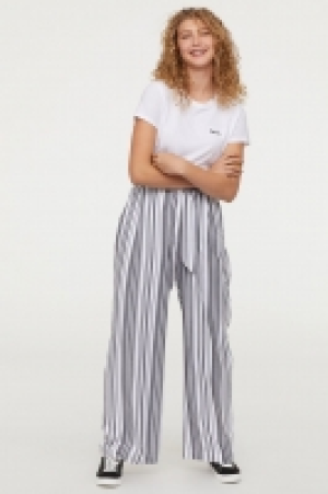  Pantalon large 13.99 €