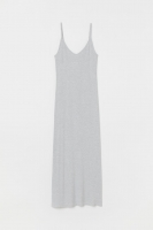  Robe côtelée 8.99 €