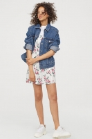  Robe à encolure en V 6.99 €