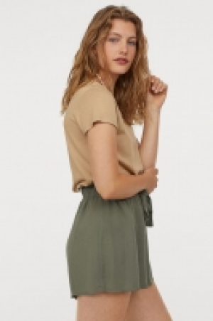  Short avec liens à nouer 6.99 €