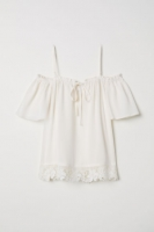  Blouse épaules dénudées 10.99 €