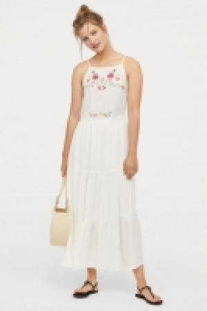  Robe brodée 27.99 €