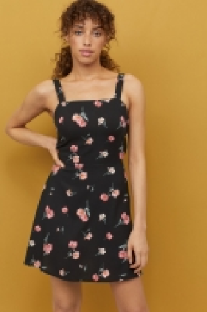  Robe à motif 8.99 €
