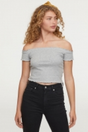  Crop top épaules nues 3.99 €