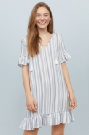  Robe avec laçage 12.99 €